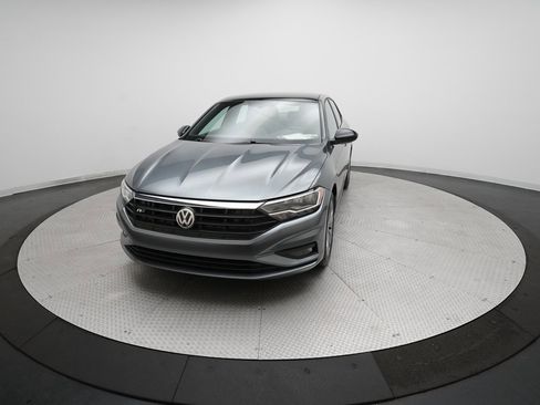 Used 2020 Volkswagen Jetta R-Line w/ R-Line Cold Weather Package image 33