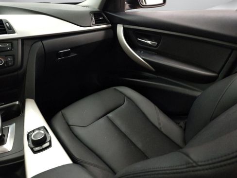 Used 2014 BMW 320i xDrive Sedan image 22