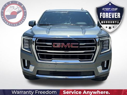 Used 2023 GMC Yukon SLT w/ SLT Luxury Package RWD image 2