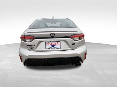 Used 2025 Toyota Corolla SE FWD image 5