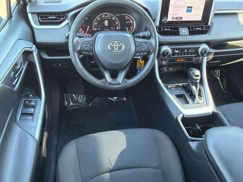 Certified 2023 Toyota RAV4 LE FWD image 9