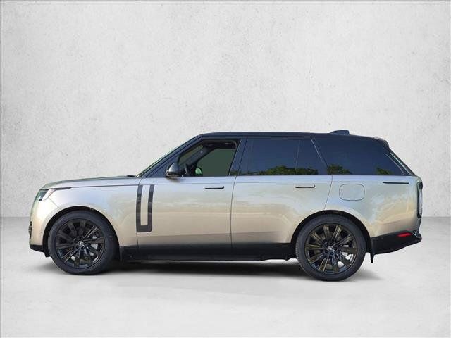Used 2025 Land Rover Range Rover SE AWD/4WD image 8