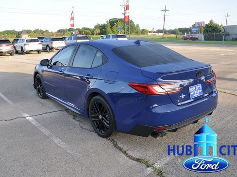 Used 2025 Toyota Camry SE w/ Multimedia Upgrade Package FWD image 3