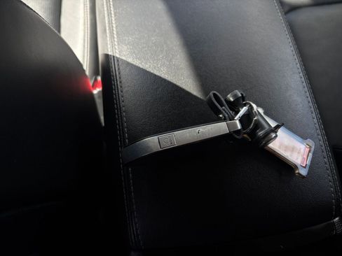 Used 2024 Kia Sorento S image 27