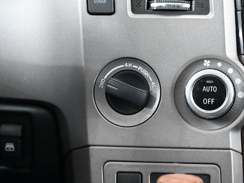 Used 2013 Toyota Tundra Platinum AWD/4WD image 38