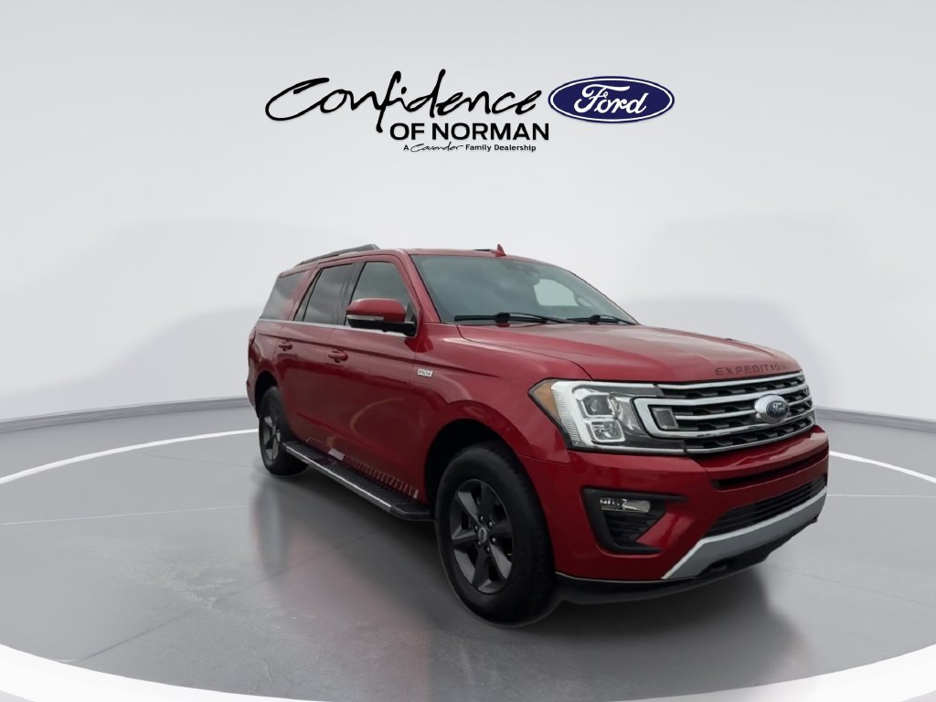 Used 2020 Ford Expedition XLT w/ Equipment Group 202A AWD/4WD image 2