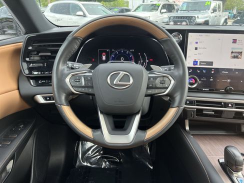 Used 2024 Lexus RX 350 Premium w/ Convenience Package AWD/4WD image 16
