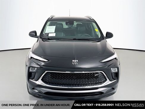 Used 2025 Buick Encore GX Sport Touring w/ Comfort Package AWD/4WD image 2