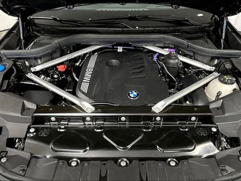 Used 2024 BMW X5 xDrive40i image 9