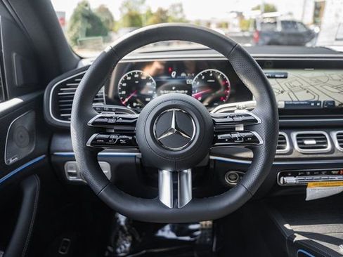 New 2026 Mercedes-Benz GLS 450 4MATIC image 30