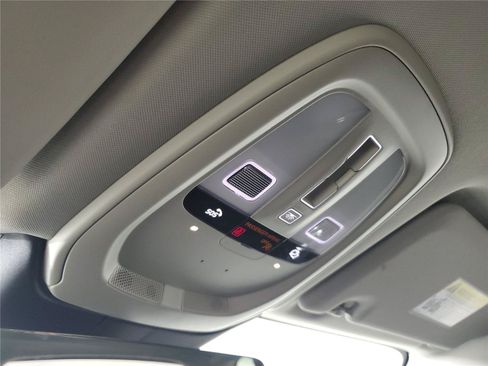 Certified 2025 Volvo XC60 B5 Ultra AWD/4WD image 35
