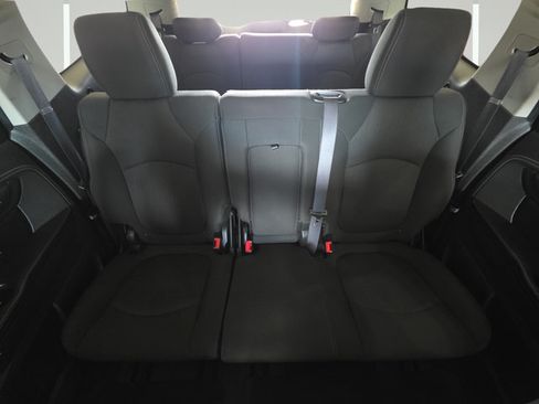 Used 2014 Chevrolet Traverse LT w/ All-Star Edition AWD/4WD image 25