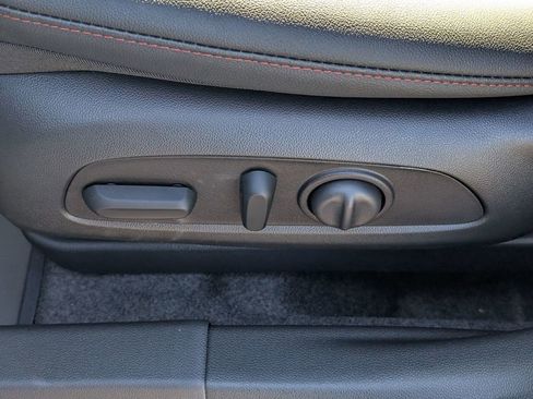 New 2026 Chevrolet Trax RS w/ Sunroof Package FWD image 16