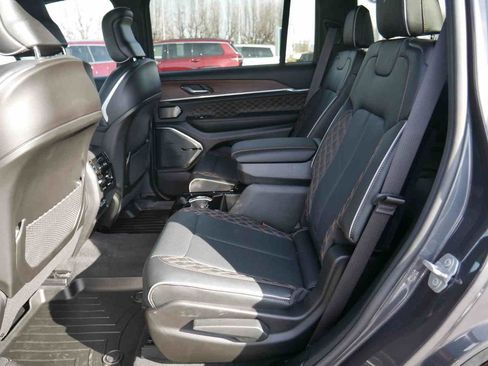 Used 2025 Jeep Grand Cherokee L Summit w/ Advanced Protech Group IV image 15