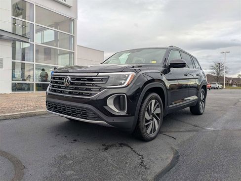 New 2026 Volkswagen Atlas SEL image 8