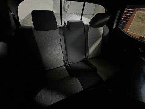 Used 2022 Toyota Tacoma TRD Sport w/ Technology Package image 33