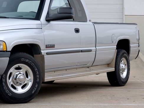 Used 2002 Dodge Ram 2500 Truck SLT image 22