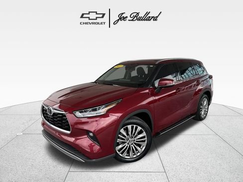 Used 2022 Toyota Highlander Platinum image 1