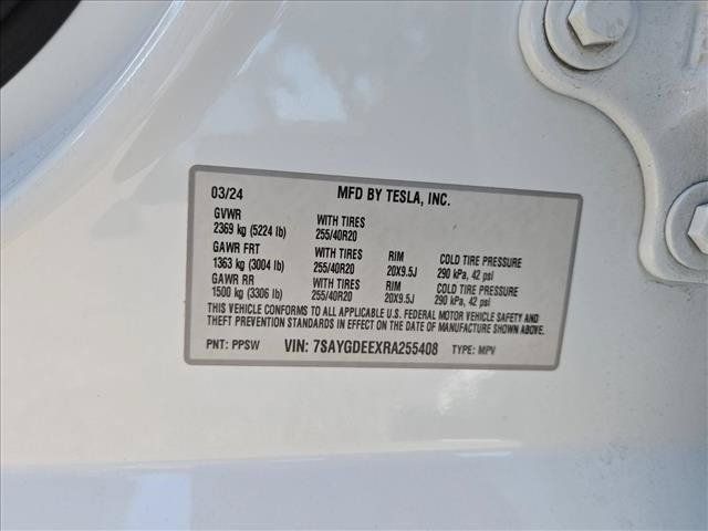 Used 2024 Tesla Model Y Long Range AWD/4WD image 17