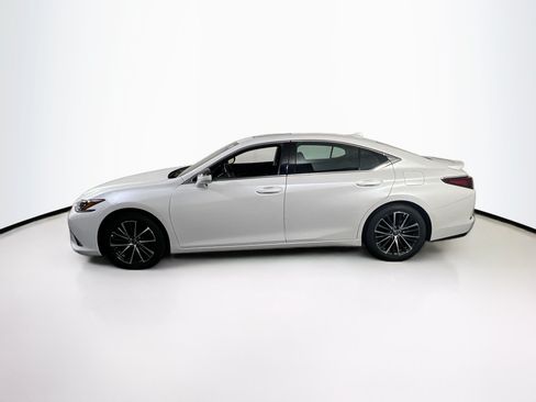 Used 2025 Lexus ES 350 w/ Premium Package FWD image 8