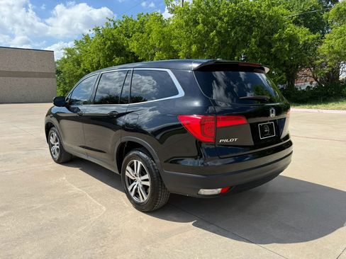 Used 2017 Honda Pilot EX-L image 4