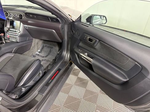 Certified 2017 Ford Mustang Shelby GT350 image 29