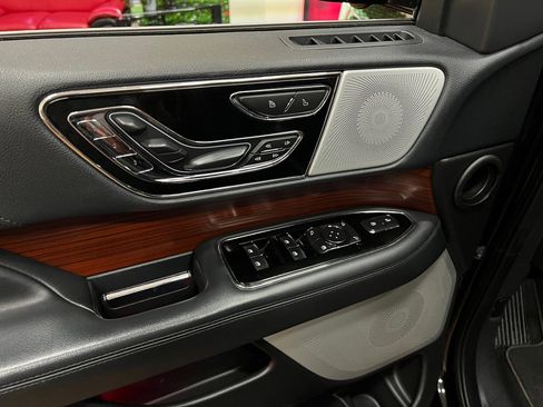 Used 2022 Lincoln Navigator L Reserve image 31