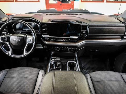 Used 2024 Chevrolet Silverado 1500 LT Trail Boss w/ Protection Package image 14