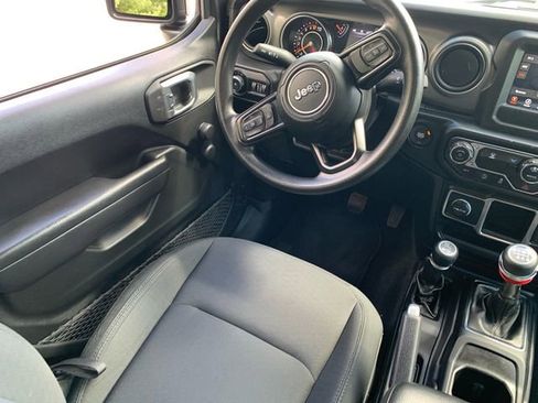 Used 2022 Jeep Wrangler Unlimited Sport AWD/4WD image 17