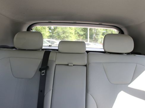 Certified 2024 Kia Niro EX Touring FWD image 38