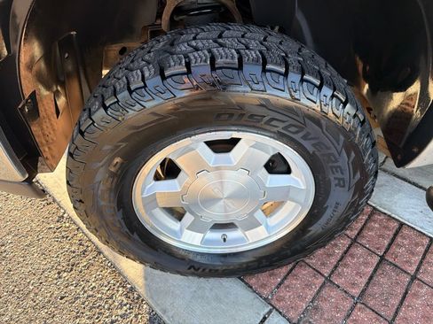 Used 2008 GMC Sierra 1500 W/T w/ Skid Plate Package AWD/4WD image 10
