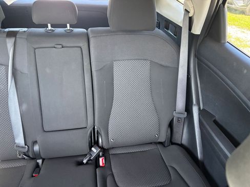 Used 2025 Kia Sportage LX FWD image 37