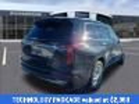 Used 2023 Cadillac XT6 Premium Luxury w/ Platinum Package image 4