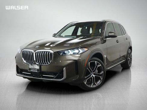 Used 2024 BMW X5 xDrive40i AWD/4WD image 1