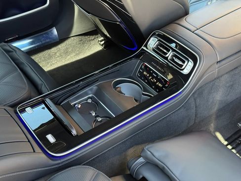 Used 2024 Mercedes-Benz Maybach S 680 4MATIC image 41
