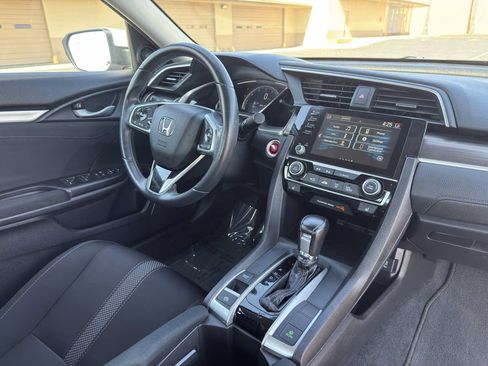 Used 2019 Honda Civic EX image 18