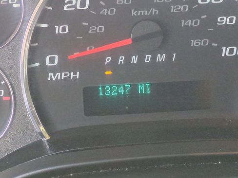 Used 2024 Chevrolet Express 2500 w/ Driver Convenience Package image 12