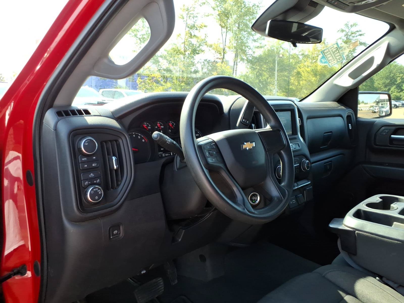 Used 2022 Chevrolet Silverado 1500 Custom AWD/4WD image 7