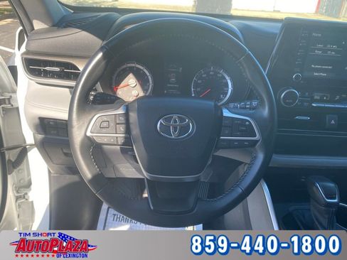 Used 2022 Toyota Highlander LE image 22