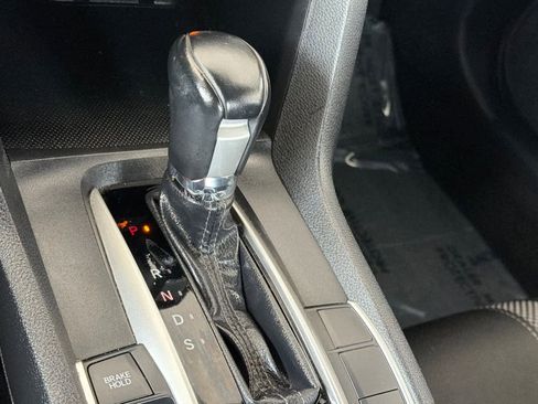Used 2019 Honda Civic Sport image 21