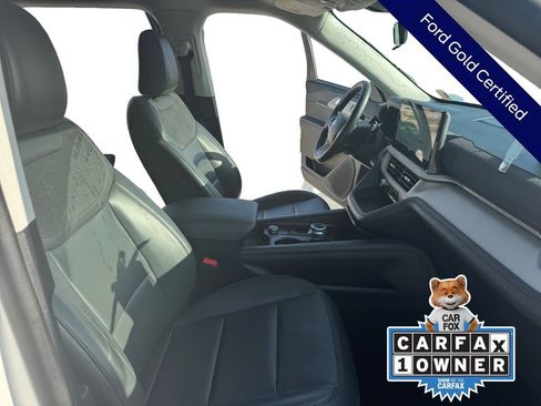 Used 2025 Ford Explorer Active w/ Active Comfort Package RWD image 20