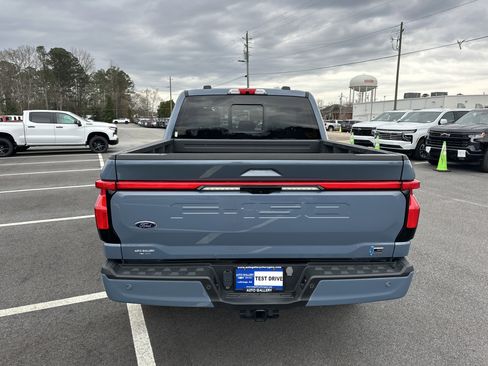 Used 2023 Ford F150 Lightning Platinum image 7