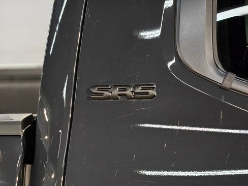 Used 2025 Toyota Tacoma SR5 image 36