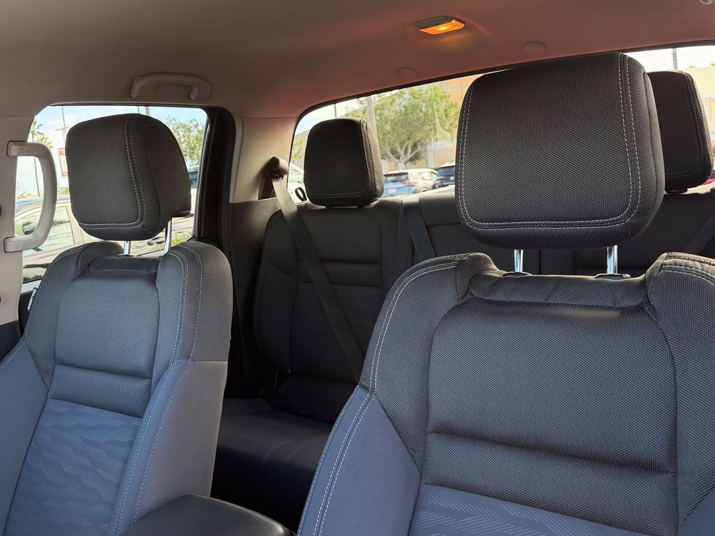 Certified 2024 Nissan Frontier SV RWD image 13