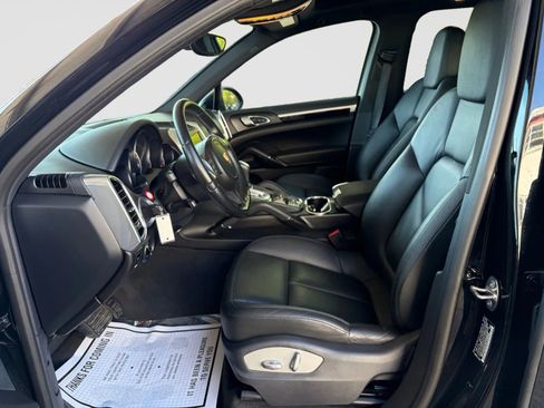 Used 2014 Porsche Cayenne AWD/4WD image 12