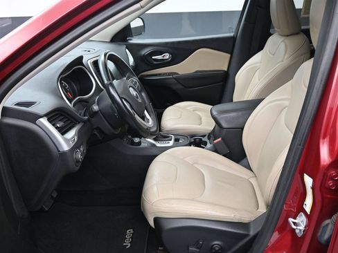 Used 2017 Jeep Cherokee Limited w/ Trailer Tow Group image 11