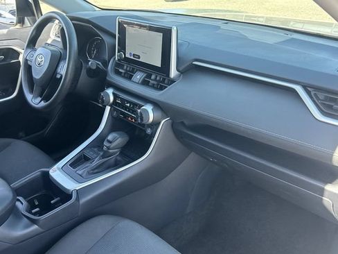 Used 2025 Toyota RAV4 XLE FWD image 13