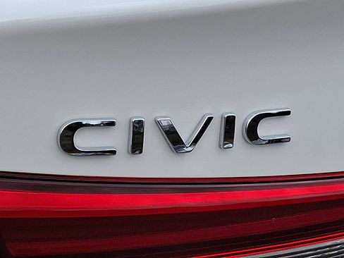 Used 2024 Honda Civic Sport image 31