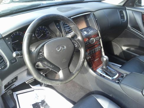 Used 2017 INFINITI QX50 AWD w/ Technology Package image 16