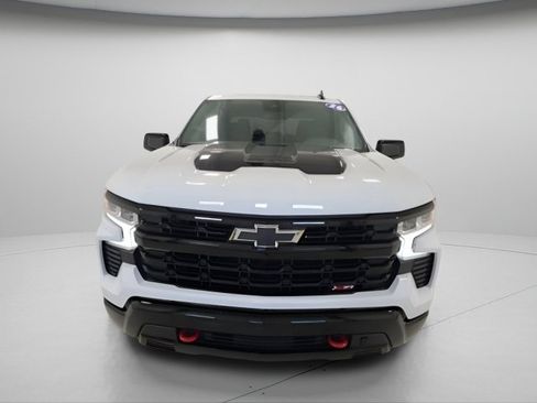 Used 2026 Chevrolet Silverado 1500 LT Trail Boss w/ Convenience Package II AWD/4WD image 2